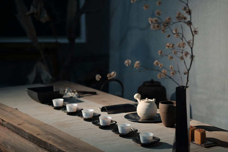 Minimal Tea Setting