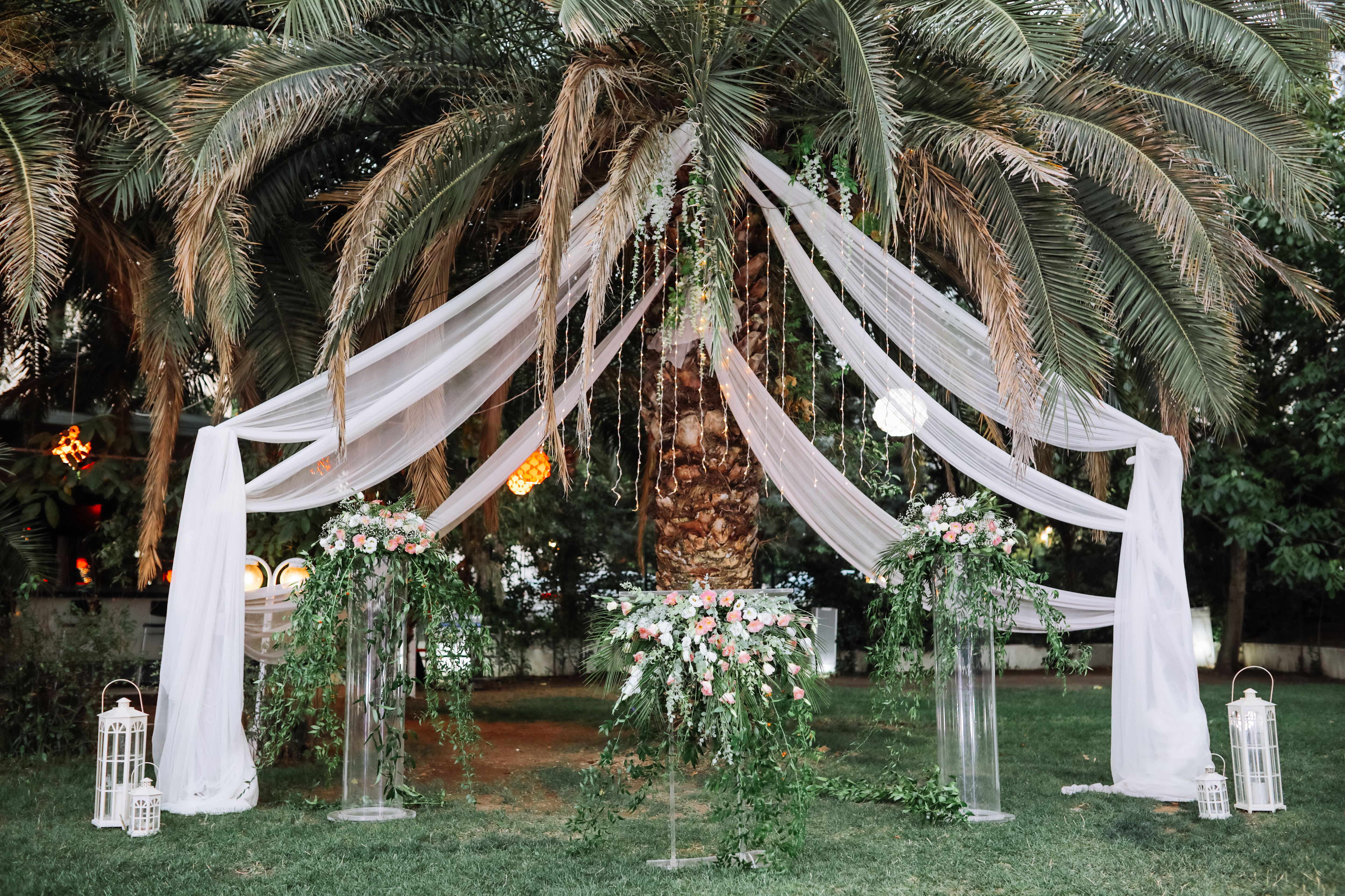 Outdoor wedding arch decor