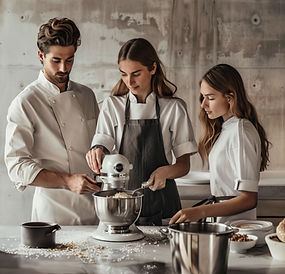Professionelle kokke laver mad sammen