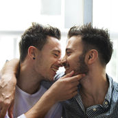 Homosexualité et sexothérapie : comprendre son orientation, s’accepter et trouver un accompagnement bienveillant avec une sexothérapeute.