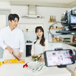 	🛍 라이브커머스