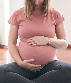 Photo pregnancy massage.
