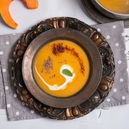 Emma's Courgette, Tomato and chickpea soup