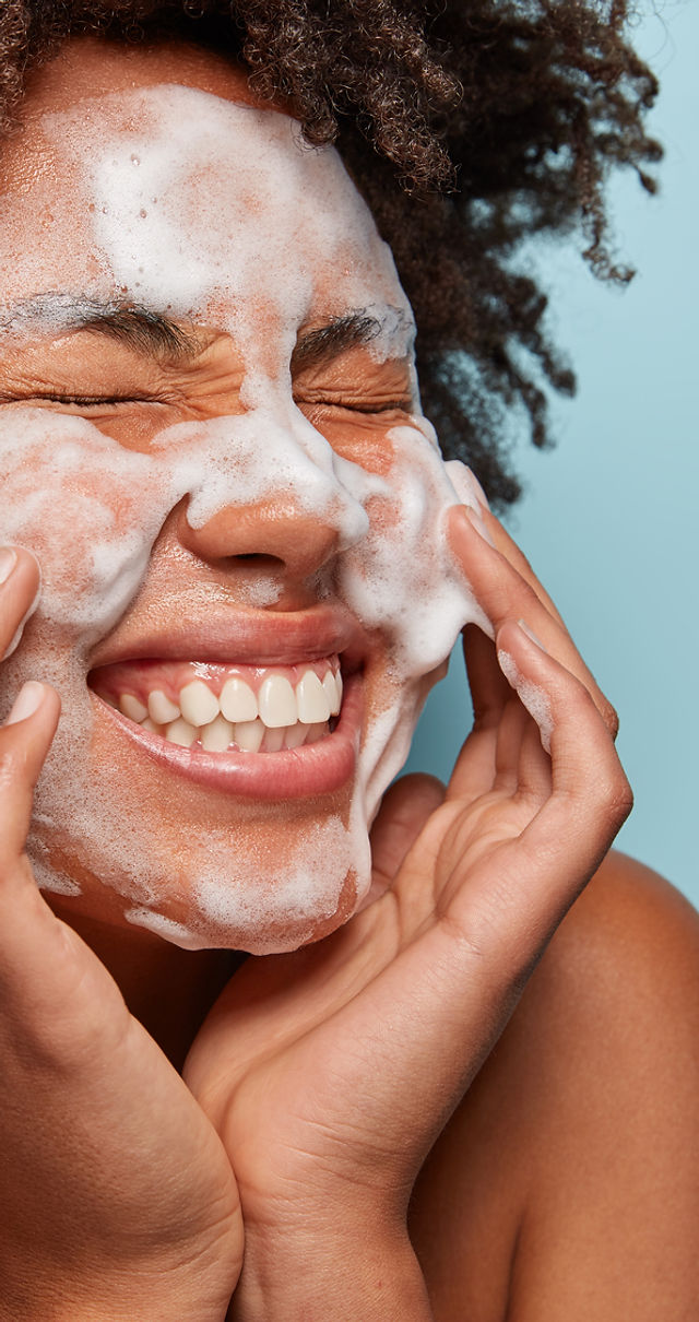 Higiene Facial Ultrasonidos + Tratamiento Microneedling