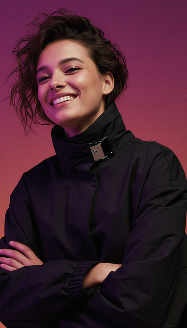 Kvinna i snygg klädsel