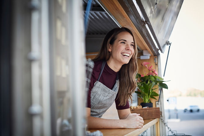 Glimlachend in een Food Truck