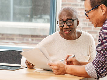 Unveiling the Role of a Resume Writer: Demystifying the Art of Crafting Winning Resumes