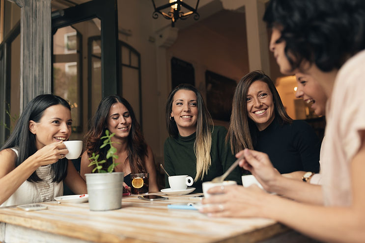 Reunión de café en grupo