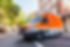 Orangefarbenes Einsatzfahrzeug