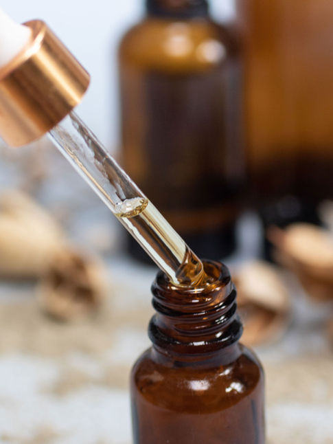 Unveiling the Power of Essential Oils and Carrier Oils for Luxurious Facial Cleansing: A Hidden Treasure Trove of Skin Transformation