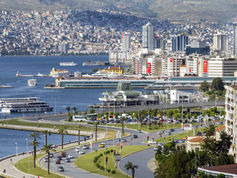 Top Universities in Izmir – A Guide for Students