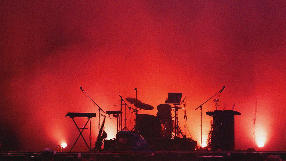 Montaje del escenario del concierto