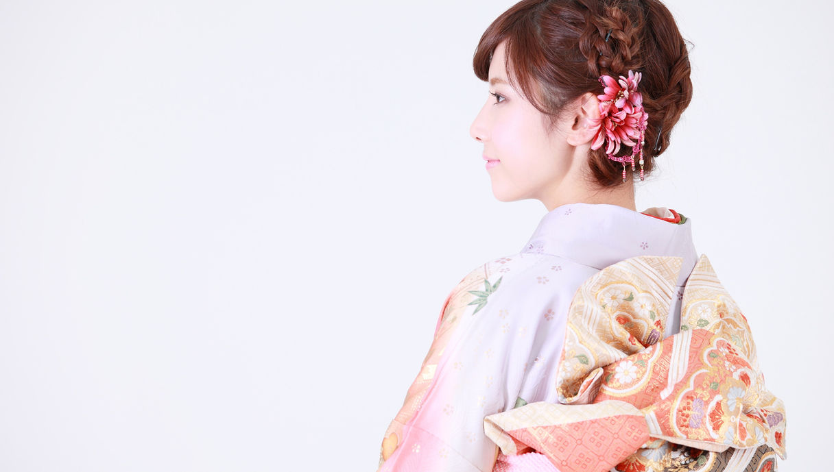 振袖を着た女性