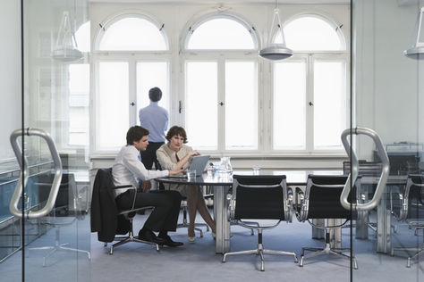 Business Advisory: From Crisis Management to Sustainable Growth