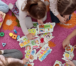 Kids playing flash card games