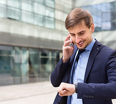 Discutiendo por teléfono