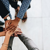 Toutes les mains dans