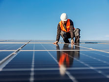 Wechselrichter für Photovoltaik-Anlagen in Holzmaden zur effizienten Umwandlung von Solarenergie in nutzbaren Solarstrom.