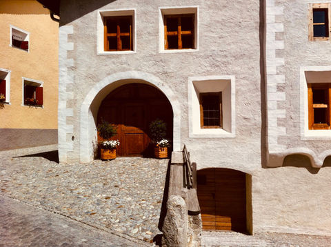 Ingresso in ciottoli alla casa