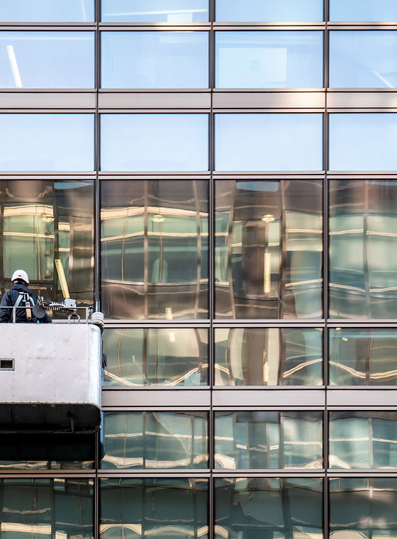 Cleaning Building Windows