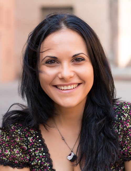 Retrato de mujer sonriente