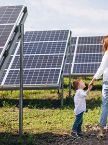 Consumo e preço recordes de energia elétrica. Como encaixar essa conta no orçamento das famílias?
