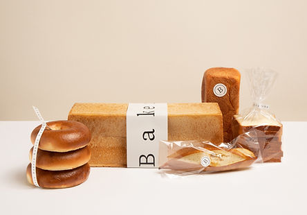 CAKESNTREATSBYZEE (LUGBE, ABUJA CAKE PLUG)