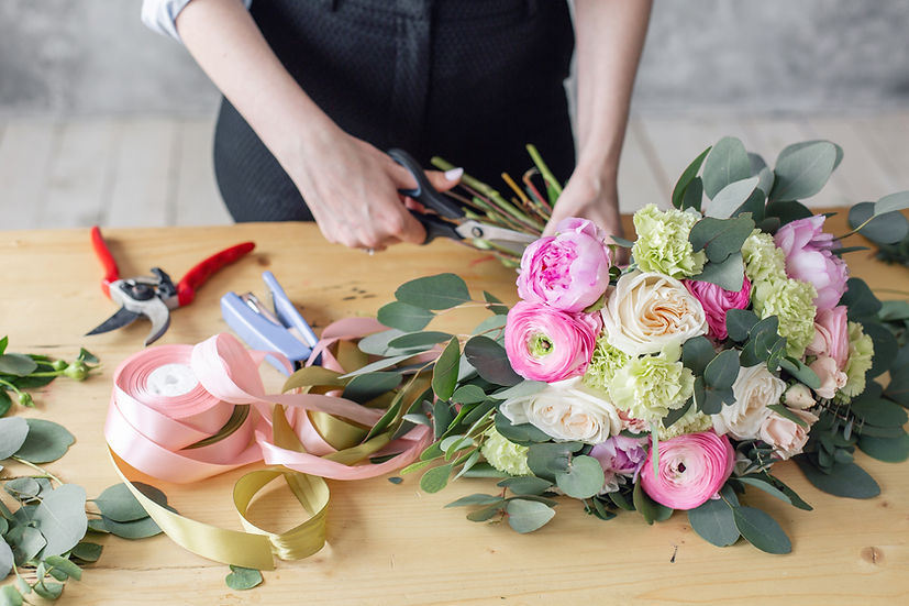 Florist bei der Arbeit