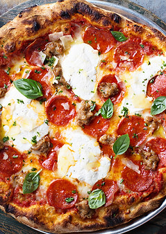 Pizza au pepperoni