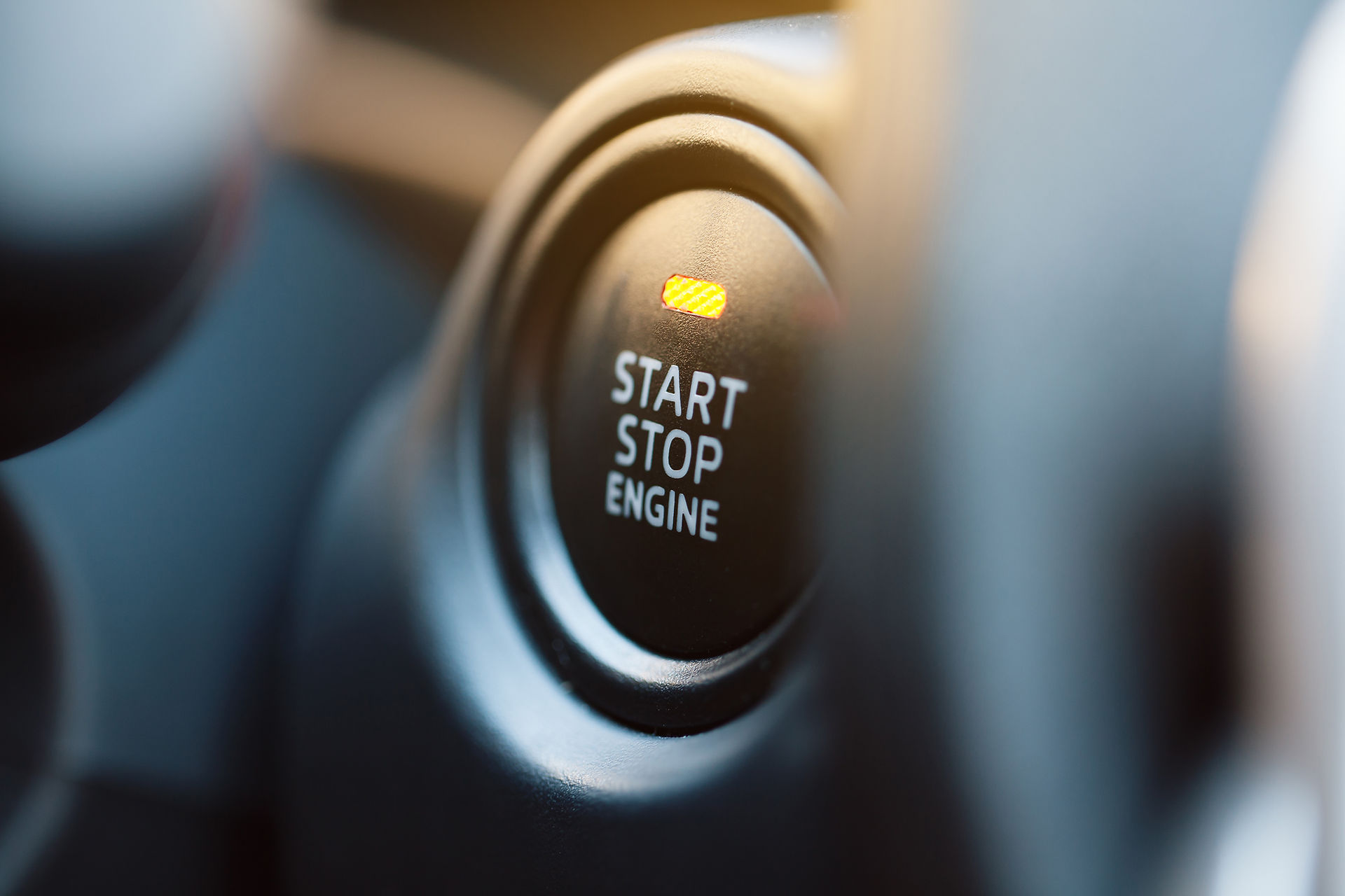 Stop & Start rendszer gombja