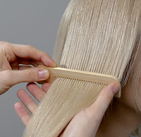 Haare kämmen