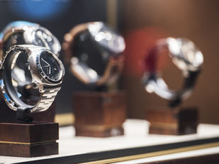 Face aux lois cachées du luxe, l’horlogerie suisse doit s’adapter ou mourir!
