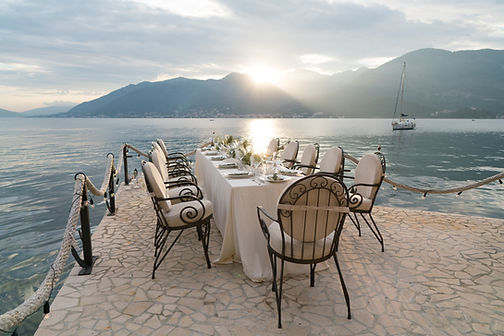 Dîner de mariage en bord de mer