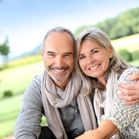 幸せそうな夫婦