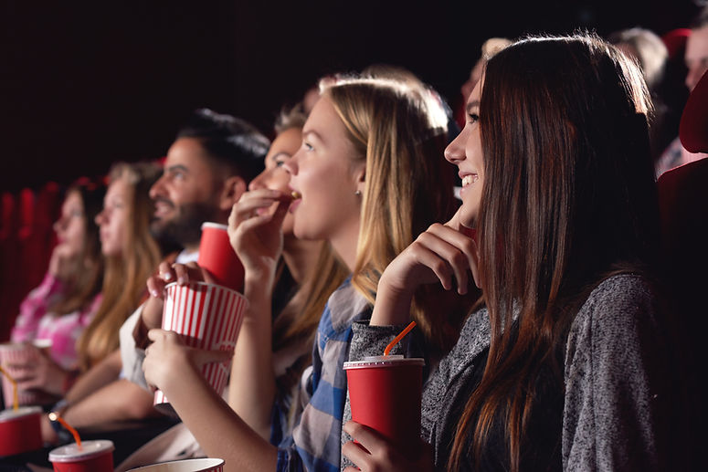 Assistindo filmes no cinema