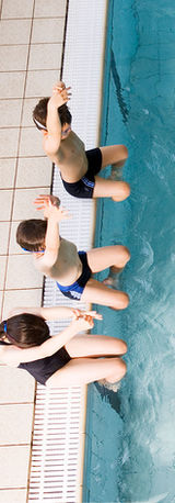 Infinity Edge Swimming Pool
Prestige Daffodils, Pali Hill, Bandra by Prestige Group