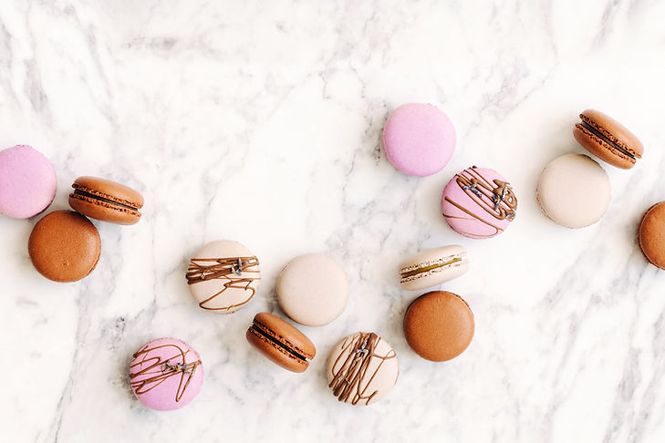 Macarons colorés
