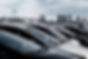 青空と自動車
