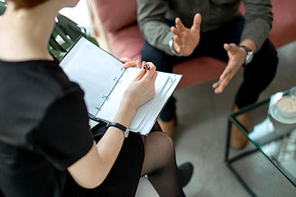 A psicoterapia vai além do que "apenas conversar'