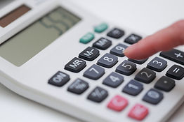 計算機 (イメージ 電卓 税金 消費税 増税 株価 税込 税抜 ローン 投資 保険 ライフプラン)