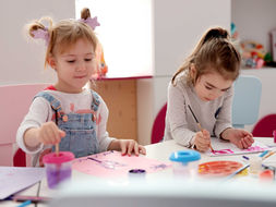 Arteterapia infantil: juego, creación y expresión simbólica.