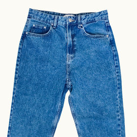 This Is Why Jeans Have Those Tiny Pockets
