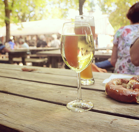 Bretzel und Getränke