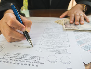 O banco pode cobrar tarifa de abertura de cadastro em contratos bancários?