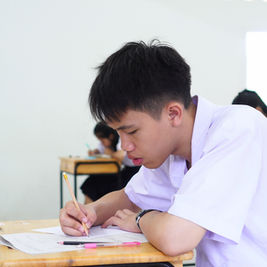 An Analysis of Chinese ELT Textbooks for General Senior High Schools