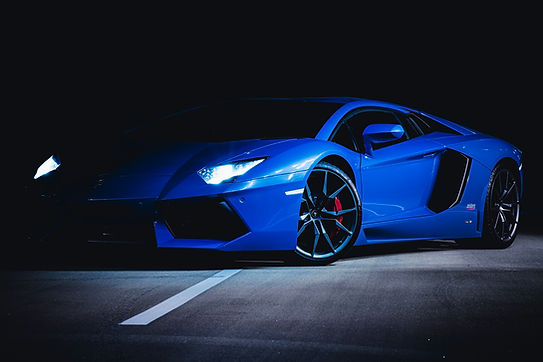 Blaues Luxusauto