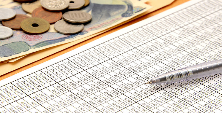 Mutual funds pool money from many investors into one diversified portfolio. Here's how they work and what to check before investing.