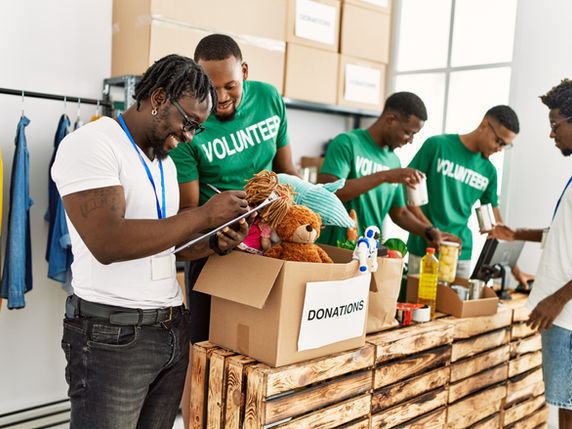 The Happiness of Helping Others