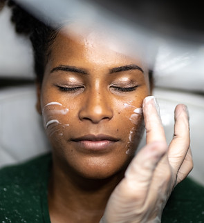 Traitement de la peau du visage