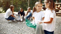 An app was created to link people who want to gather plastic on mountains.